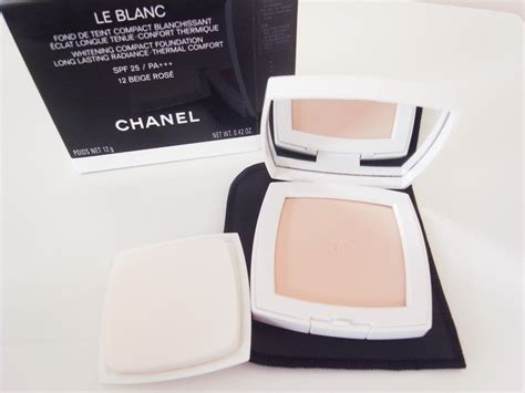 CHANEL LE BLANC COMPACT FOUNDATION.